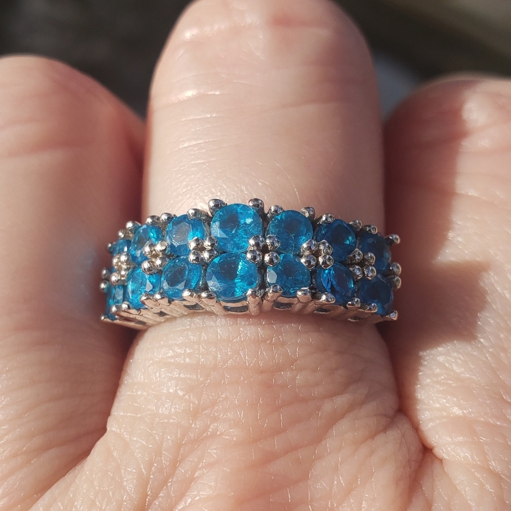Neon Blue Apatite Ring - Picture 6 of 11